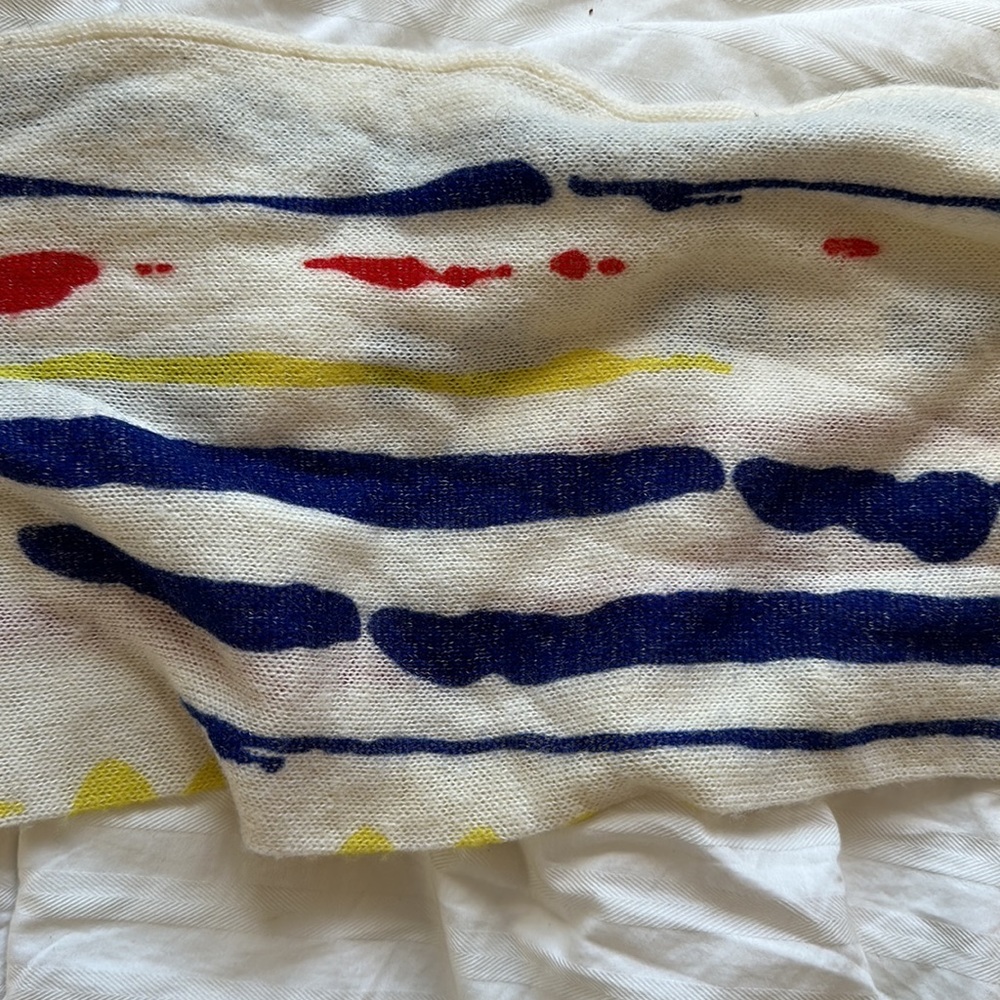 Moth scarf - Picture 2 of 2